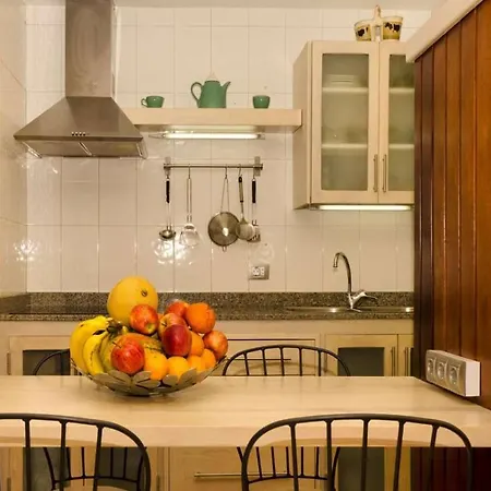 Puerto Del Carmen Sleeps 4 Wifi Appartamento